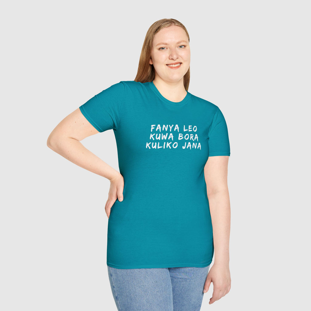 Fanya leo kuwa bora T-shirt (Swahili)