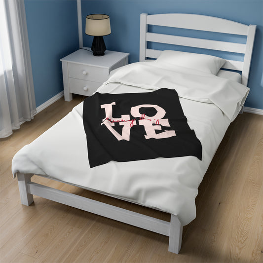 Cozy blanket with love design