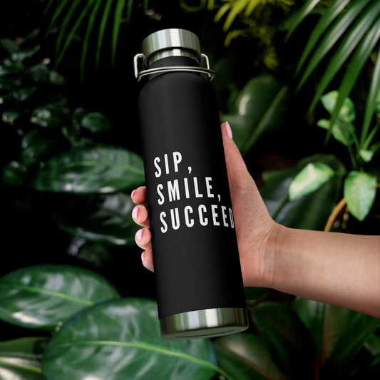 Motivational water bottle with Sip-Smile-Succeed message