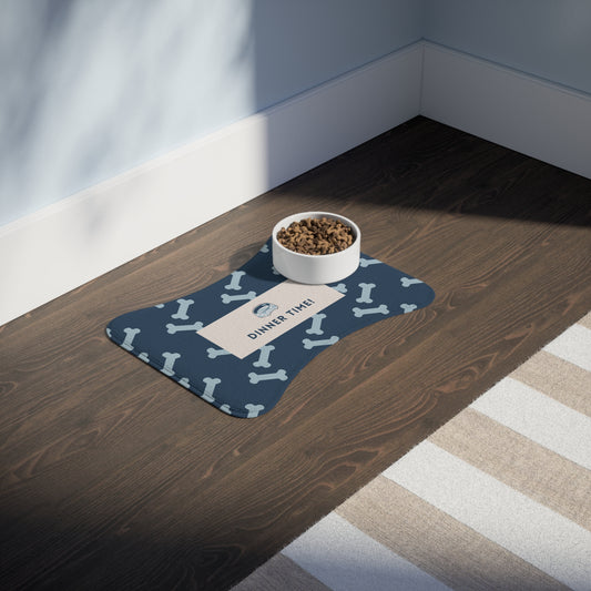 Stylish mat for pet mealtime